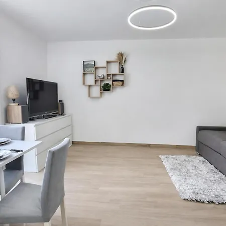 Διαμέρισμα 5 Mins To Train Station - Free Parking Space - Paris & Disneyland - Cocon Pomponne